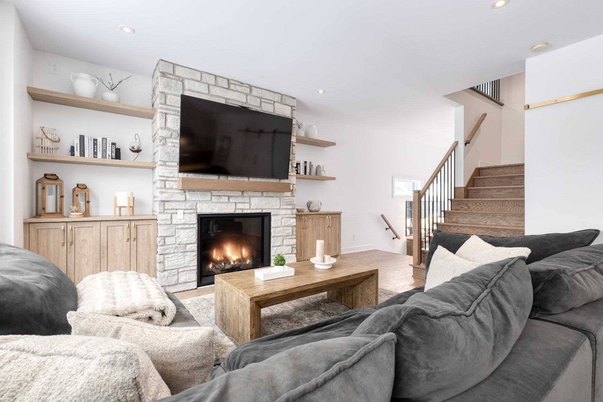 Living Room - Rue Des Cèdres, L'Assomption, QC - Indoor Photo Showing Living Room With Fireplace