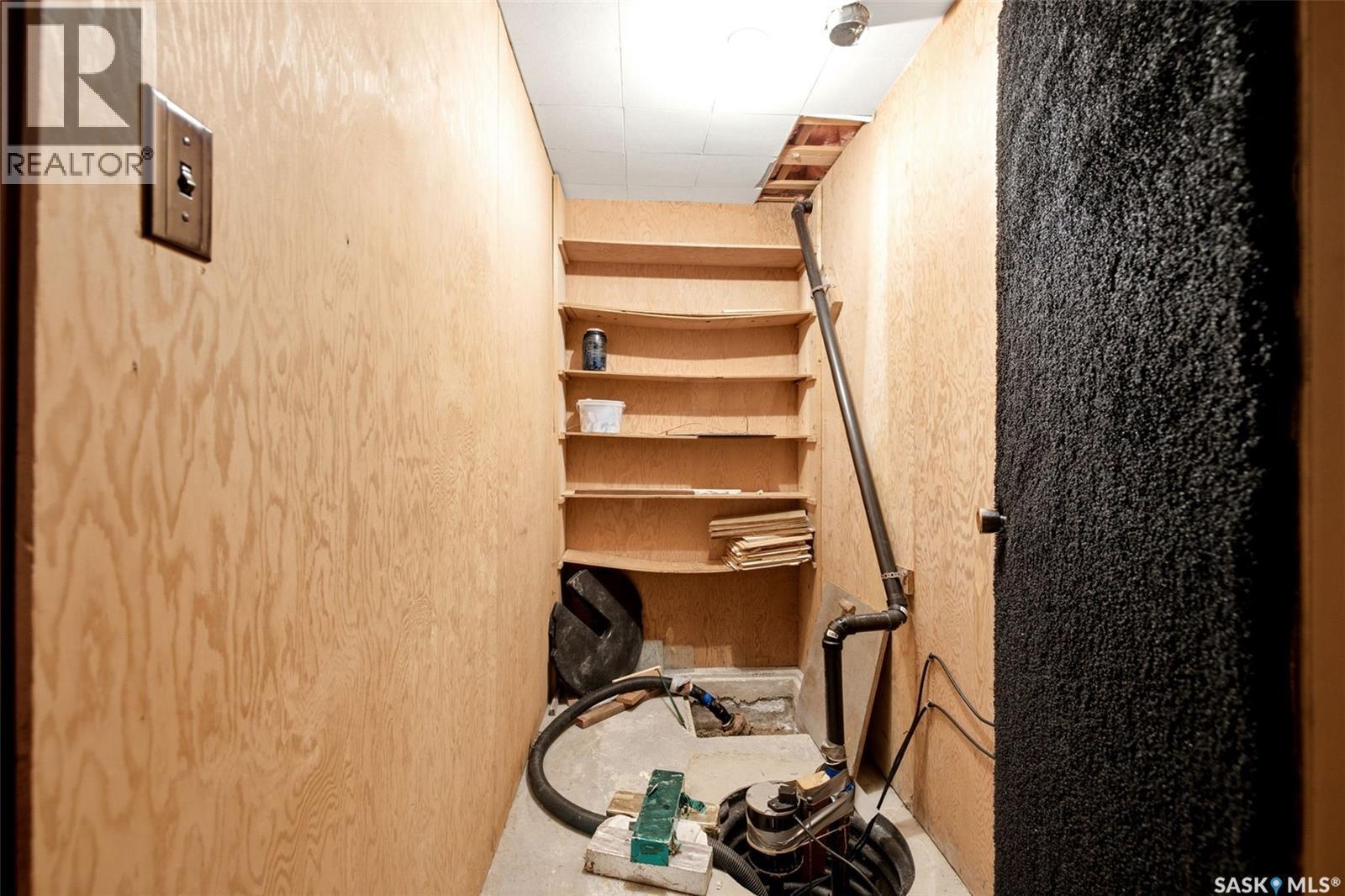 4023 Mcphail Avenue, Regina, SK - Indoor