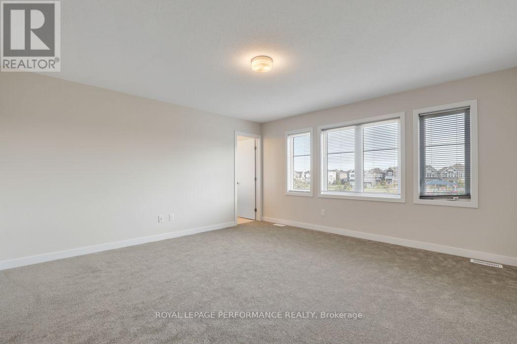 119 Hackamore Crescent, Ottawa, ON - Indoor Photo Showing Other Room