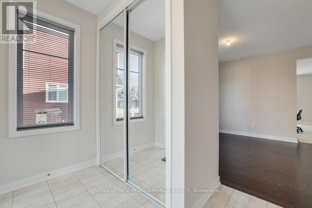 119 Hackamore Crescent, Ottawa, ON - Indoor Photo Showing Other Room