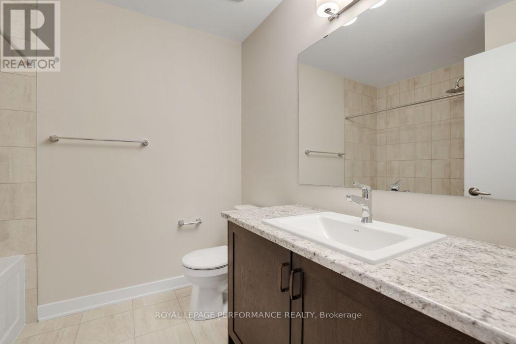 119 Hackamore Crescent, Ottawa, ON - Indoor Photo Showing Bathroom