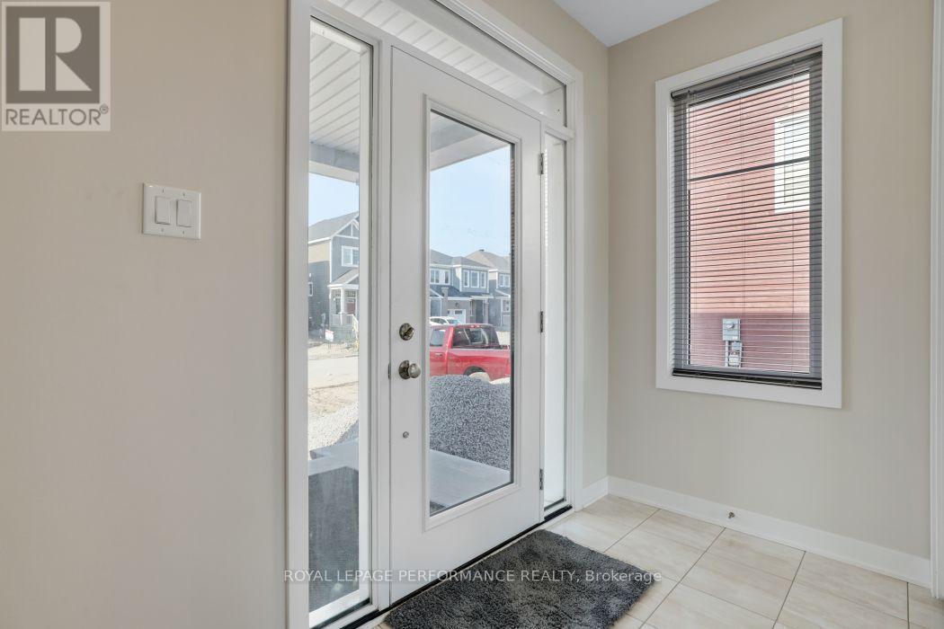 119 Hackamore Crescent, Ottawa, ON - Indoor Photo Showing Other Room