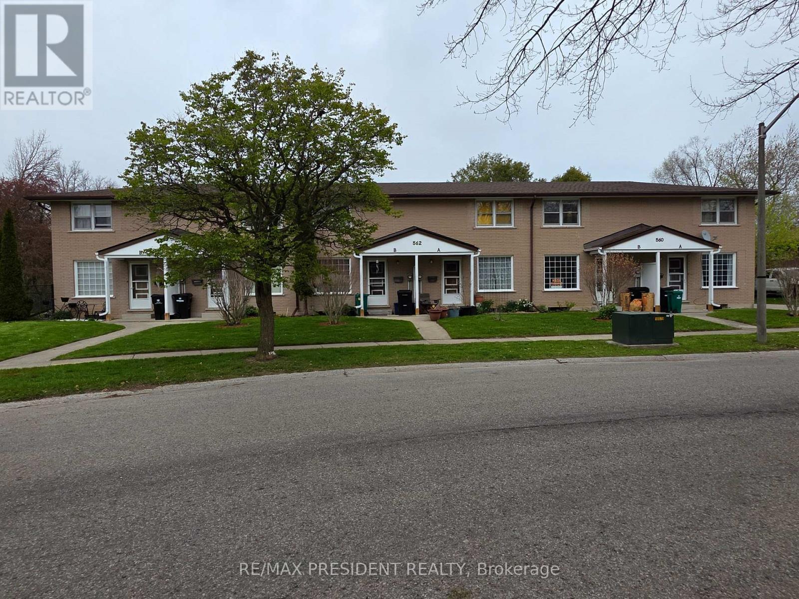 564 Brookhaven Crescent, Waterloo, ON - Outdoor With Facade