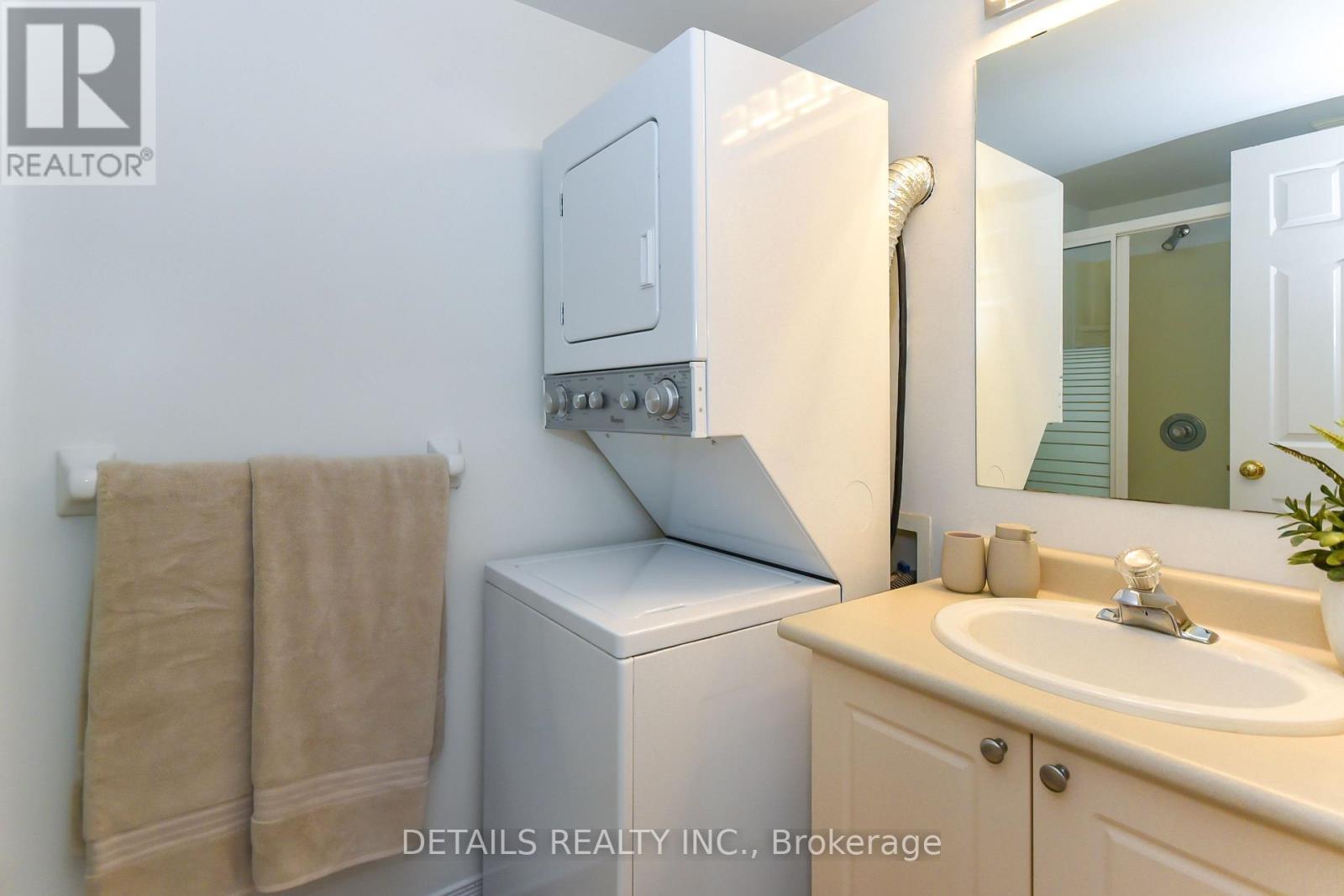 158 Forward Avenue, Ottawa, ON - Indoor Photo Showing Bathroom