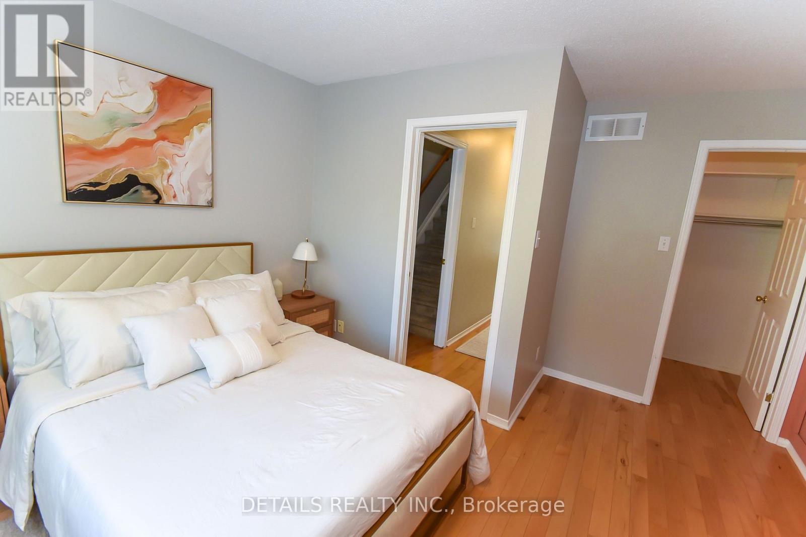 158 Forward Avenue, Ottawa, ON - Indoor Photo Showing Bedroom