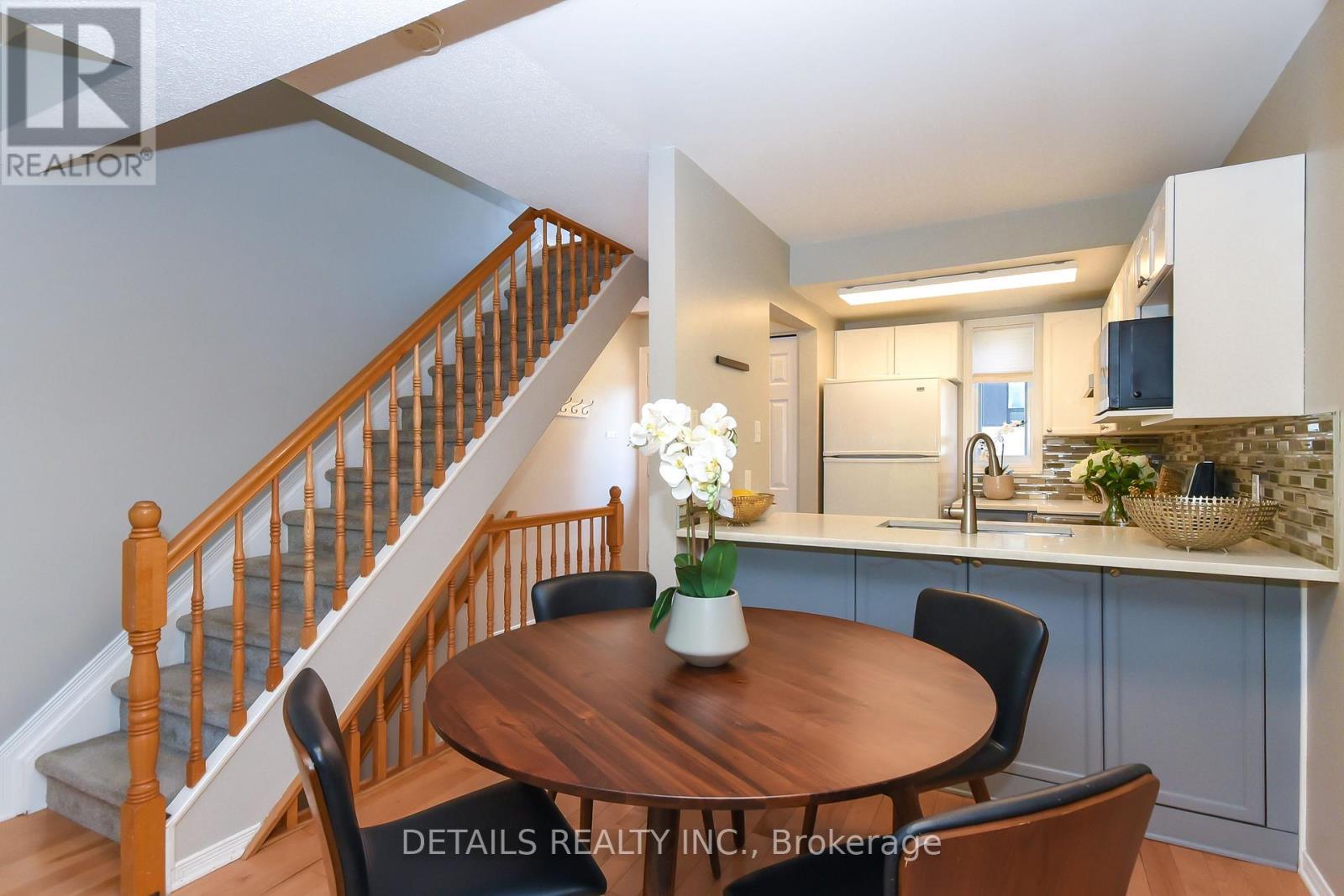 158 Forward Avenue, Ottawa, ON - Indoor Photo Showing Dining Room