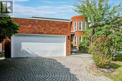 53 WALTHAM CRESCENT Richmond Hill, ON L4B 1Z3