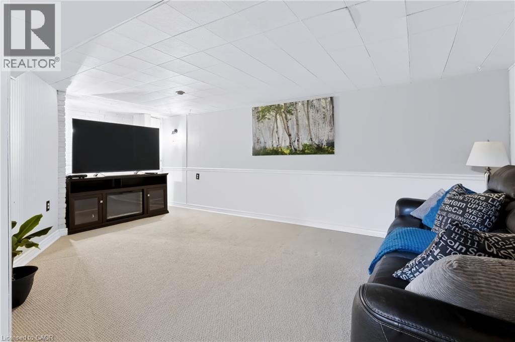 164 Charlotte Street, Hamilton, ON - Indoor