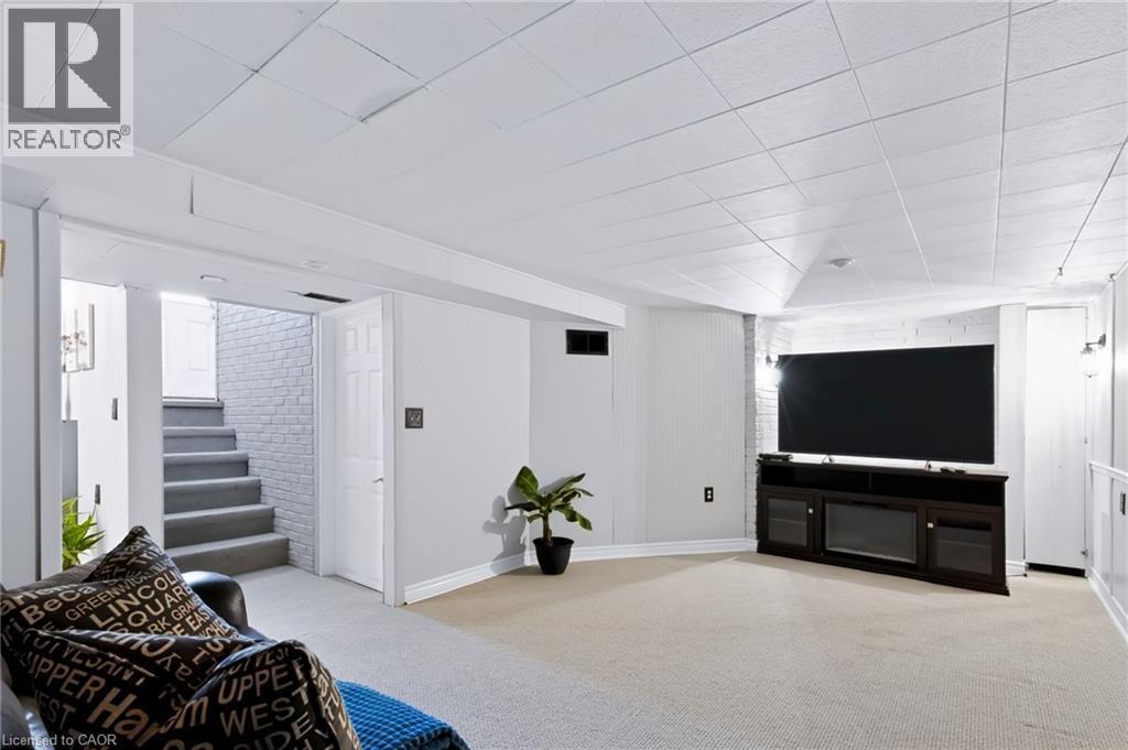 164 Charlotte Street, Hamilton, ON - Indoor