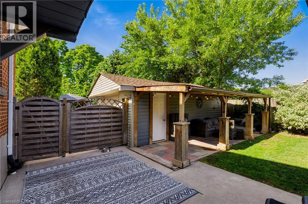 164 Charlotte Street, Hamilton, ON - Outdoor