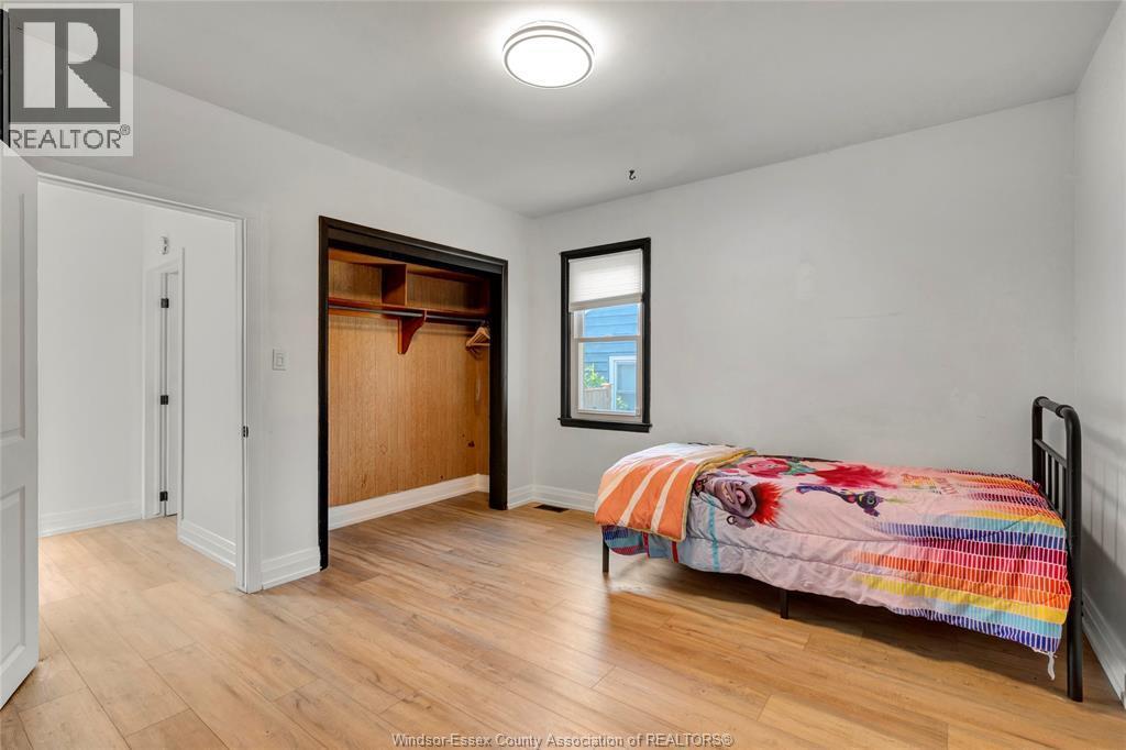 2329 Meighen Road, Windsor, ON - Indoor Photo Showing Bedroom