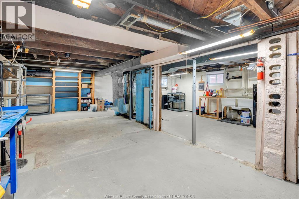 2329 Meighen Road, Windsor, ON - Indoor Photo Showing Basement