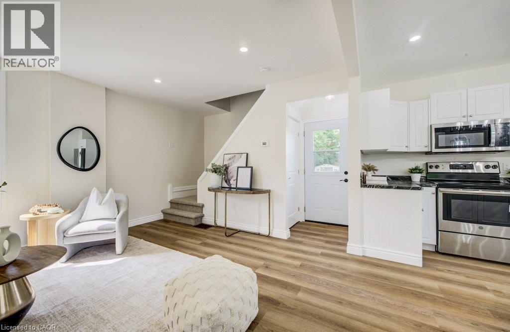 185 Strange Street, Kitchener, ON - Indoor Photo Showing Kitchen