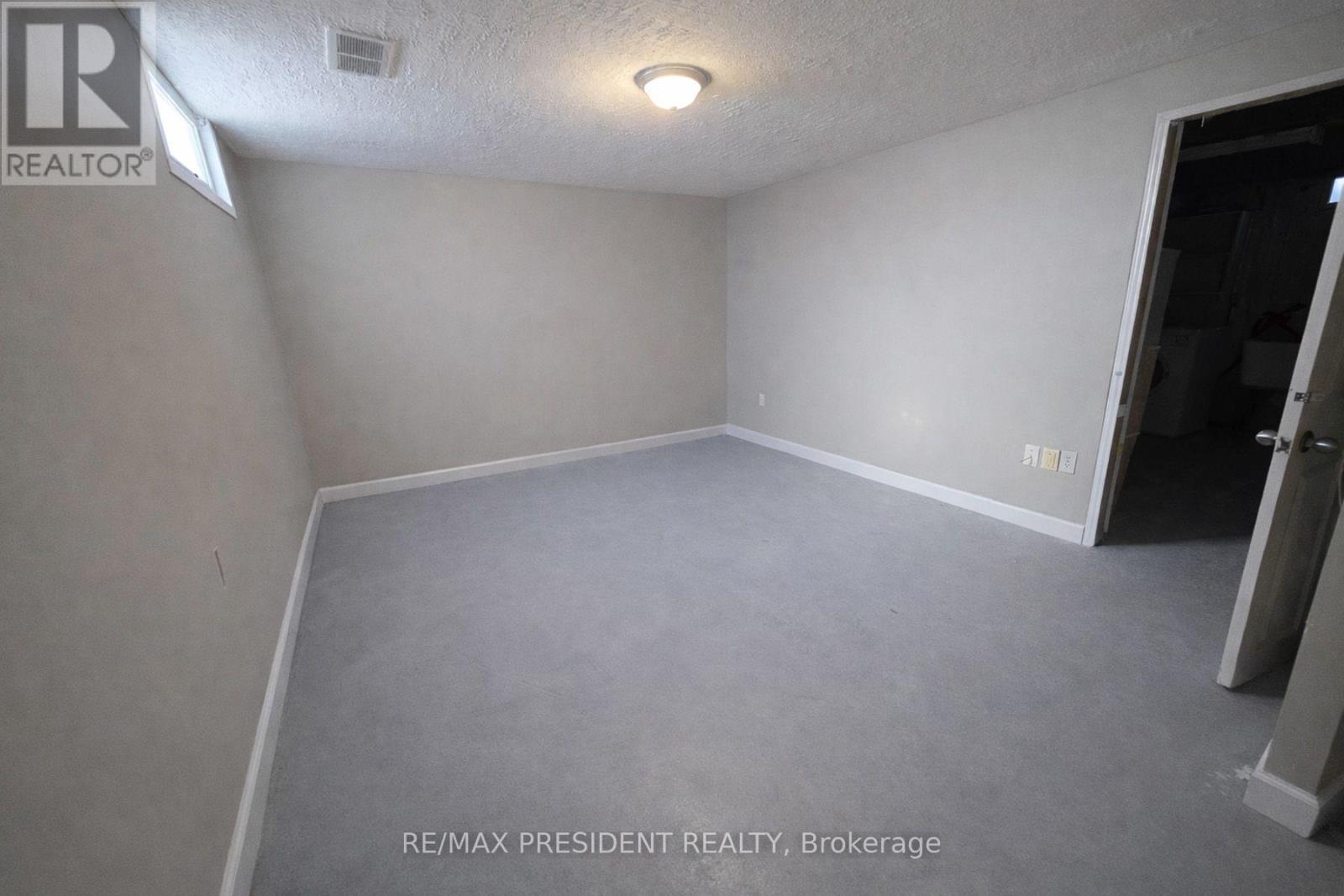 564 Brookhaven Crescent, Waterloo, ON - Indoor Photo Showing Other Room