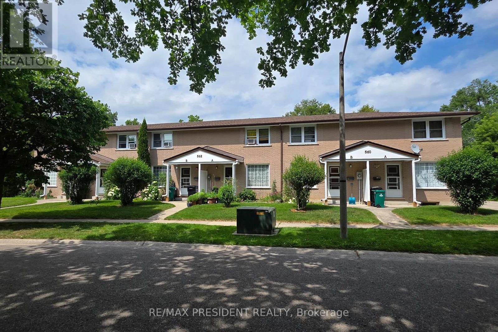 564 Brookhaven Crescent, Waterloo, ON - Outdoor With Facade
