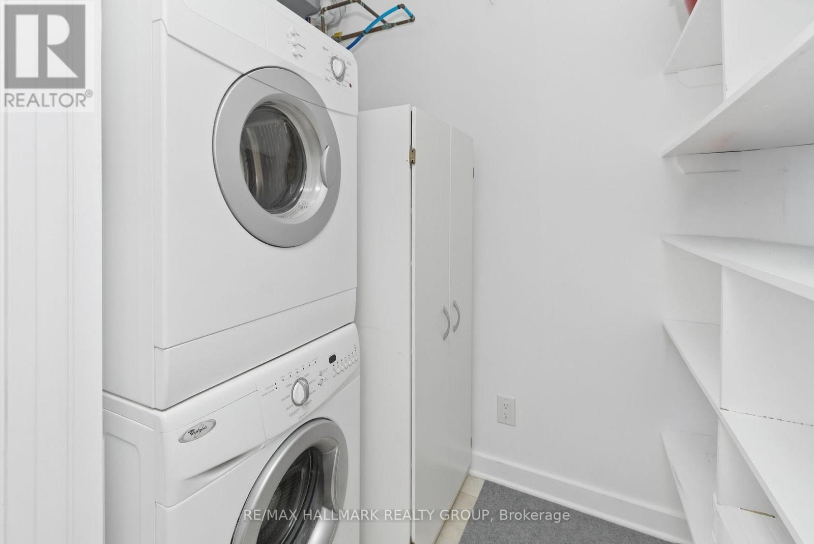 206 - 310 Centrum Boulevard, Ottawa, ON - Indoor Photo Showing Laundry Room