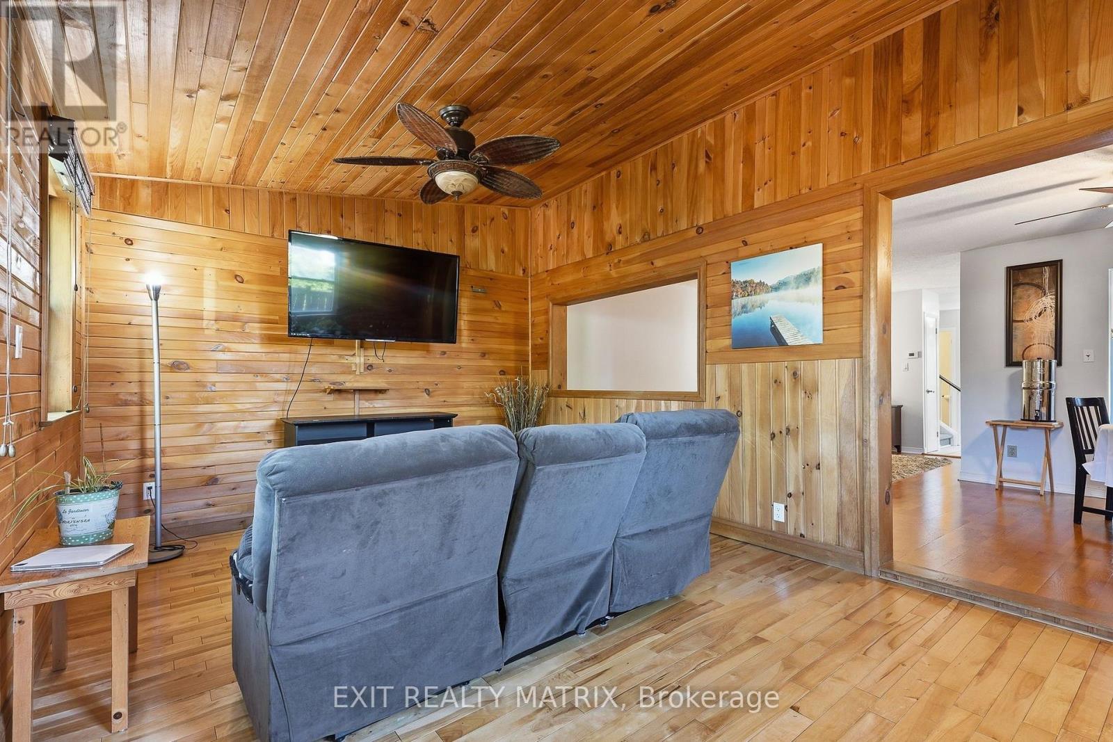 751 Clearcrest Crescent, Ottawa, ON - Indoor
