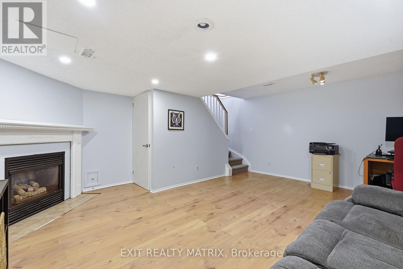 751 Clearcrest Crescent, Ottawa, ON - Indoor With Fireplace