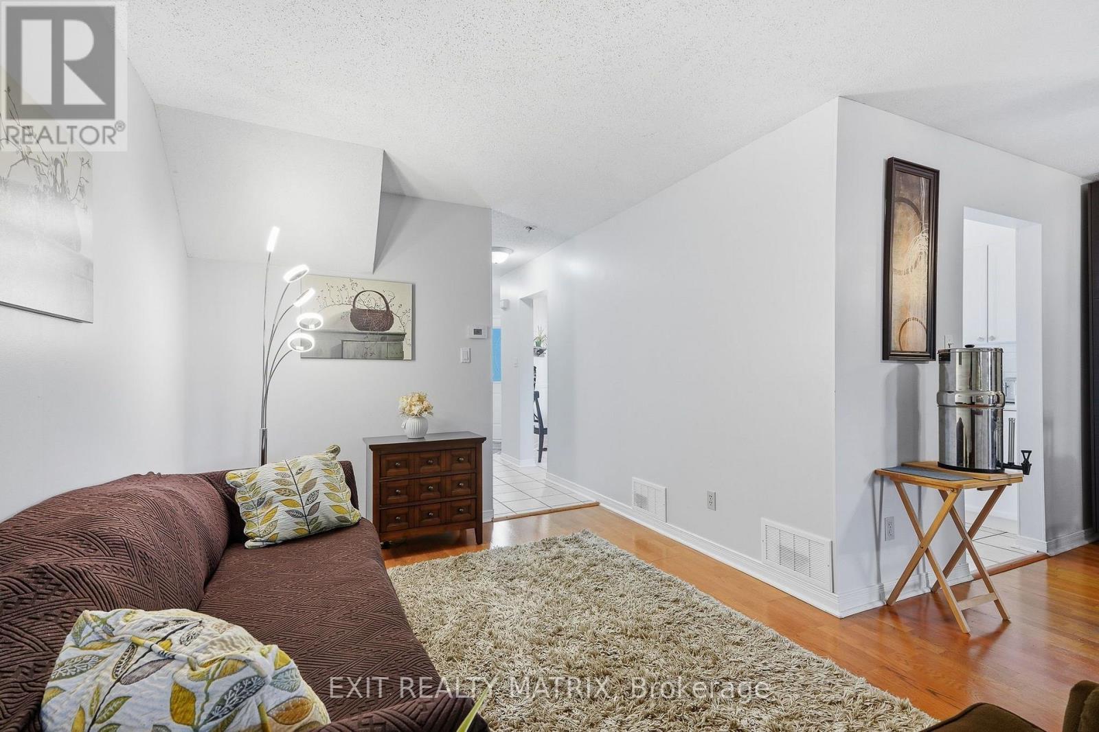 751 Clearcrest Crescent, Ottawa, ON - Indoor Photo Showing Other Room