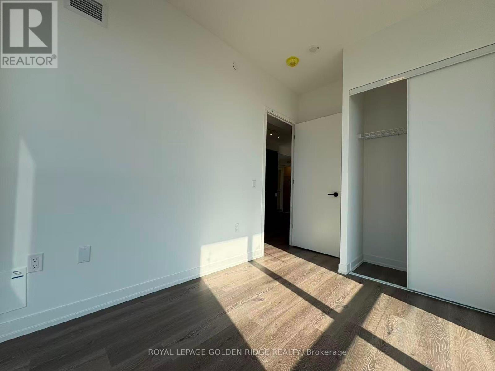 2510 - 28 Interchange Way, Vaughan, ON - Indoor Photo Showing Other Room