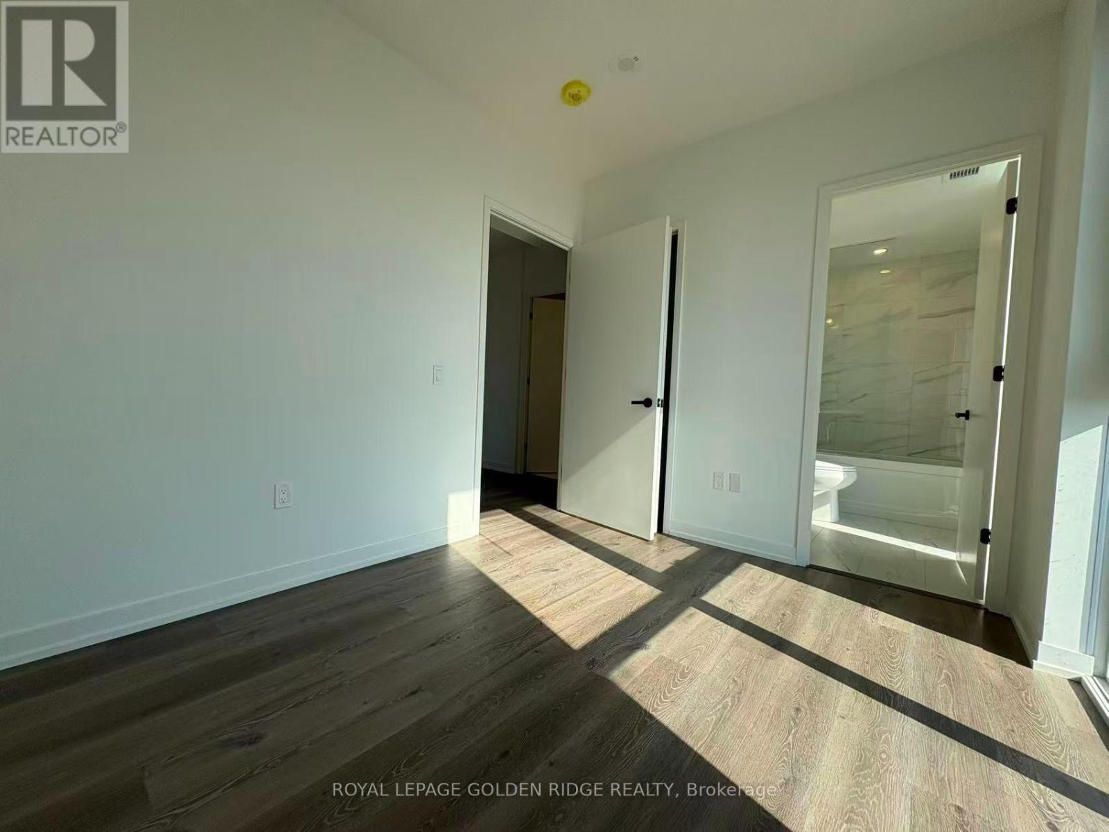2510 - 28 Interchange Way, Vaughan, ON - Indoor Photo Showing Other Room