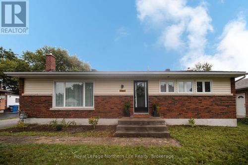 756 EASTWOOD AVENUE  North Bay (Widdifield), ON P1B 7V3