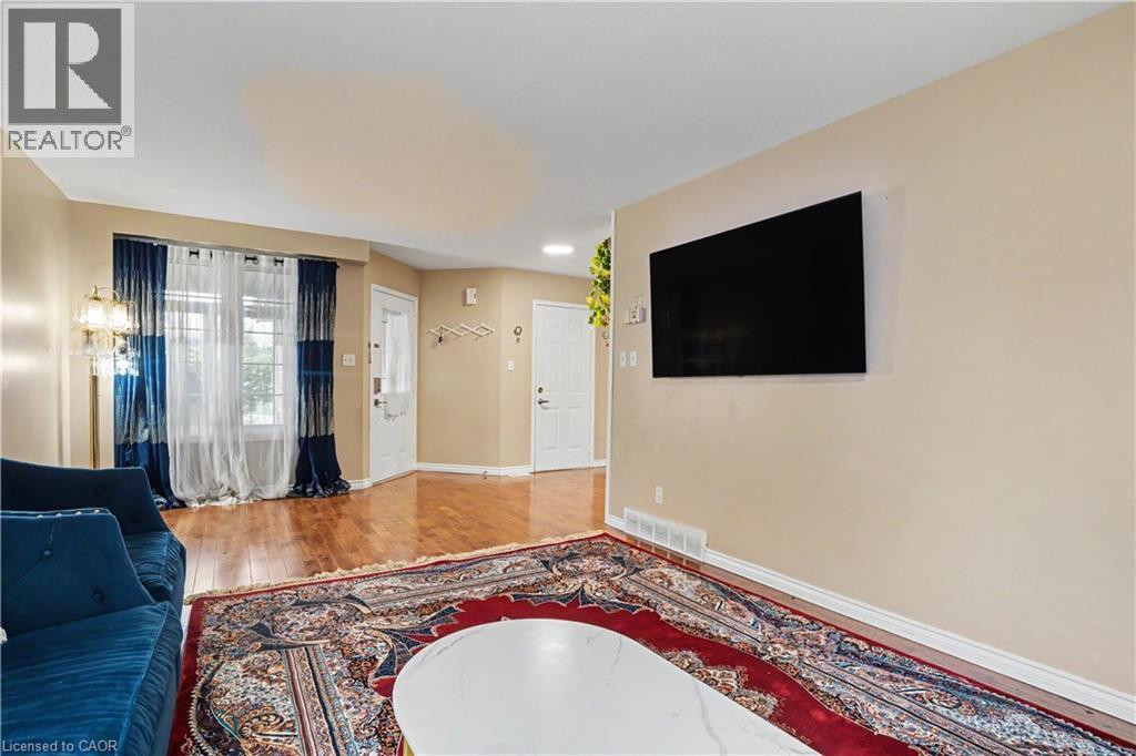 332 Brembel Crescent, Kitchener, ON - Indoor