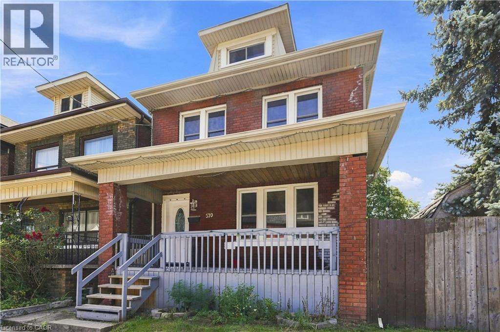 570 Cannon Street E, Hamilton, ON - Outdoor