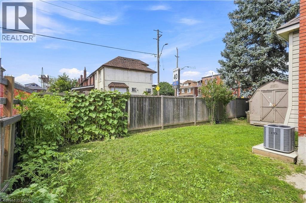 570 Cannon Street E, Hamilton, ON - Outdoor