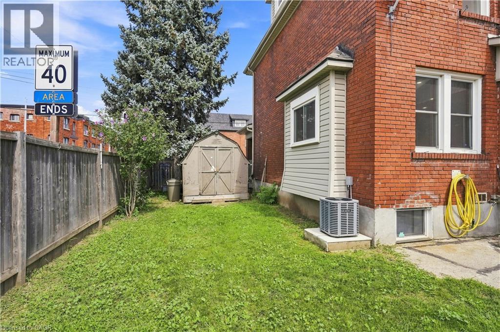 570 Cannon Street E, Hamilton, ON - Outdoor With Exterior