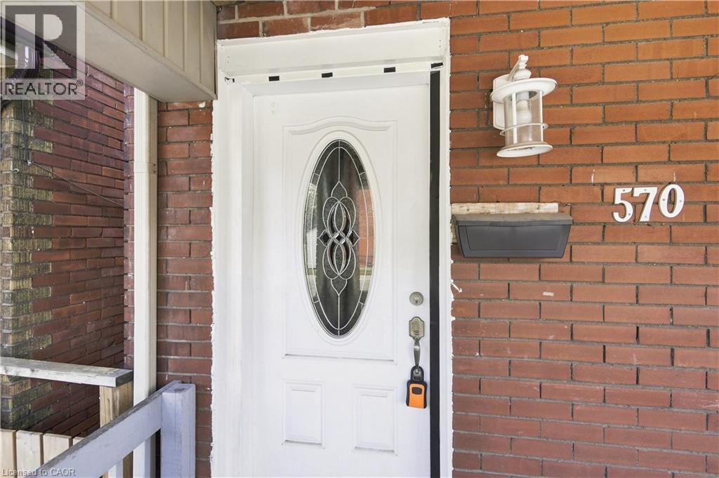 570 Cannon Street E, Hamilton, ON - With Exterior