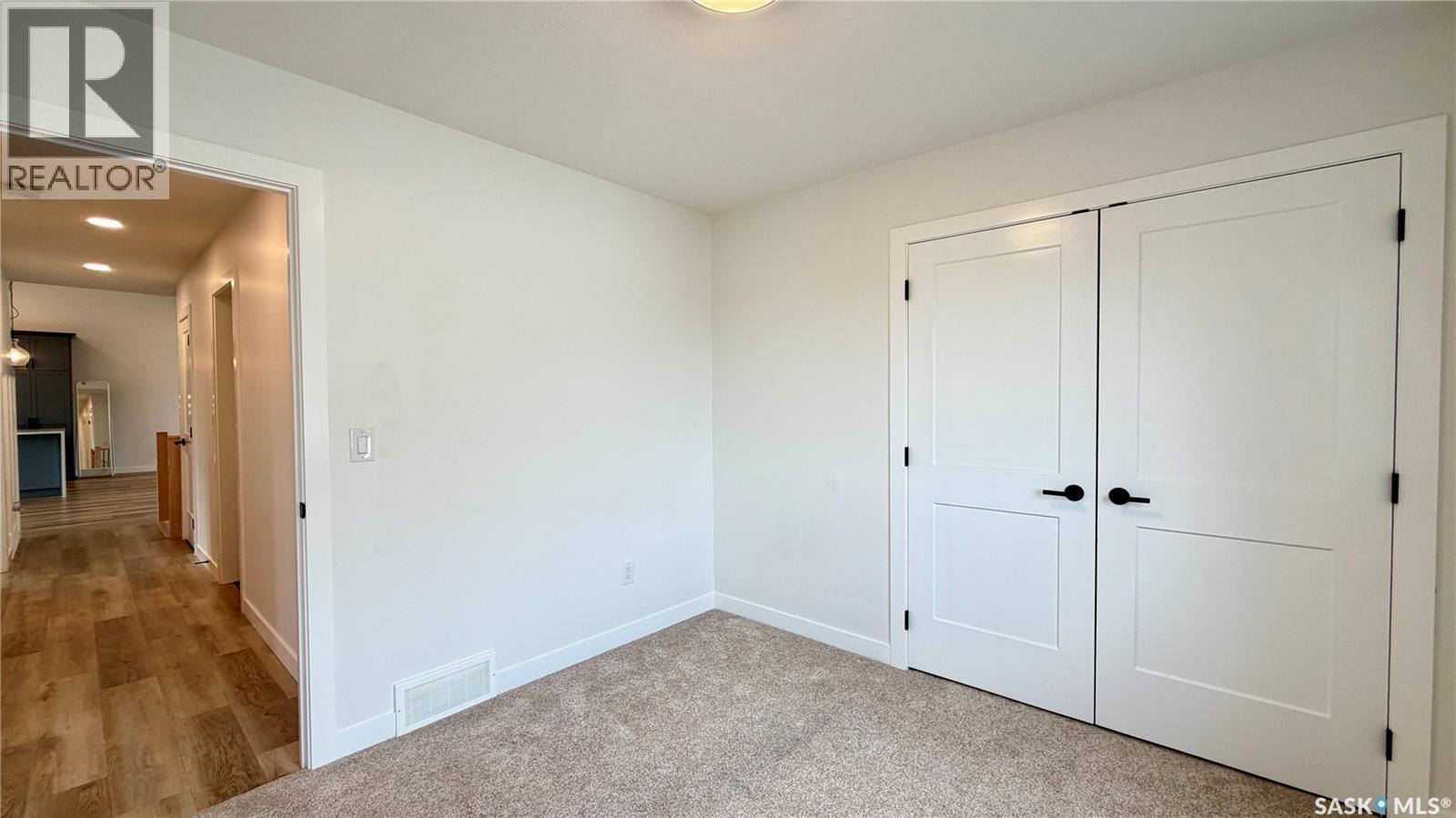 23 Chow Crescent, Outlook, SK - Indoor Photo Showing Other Room