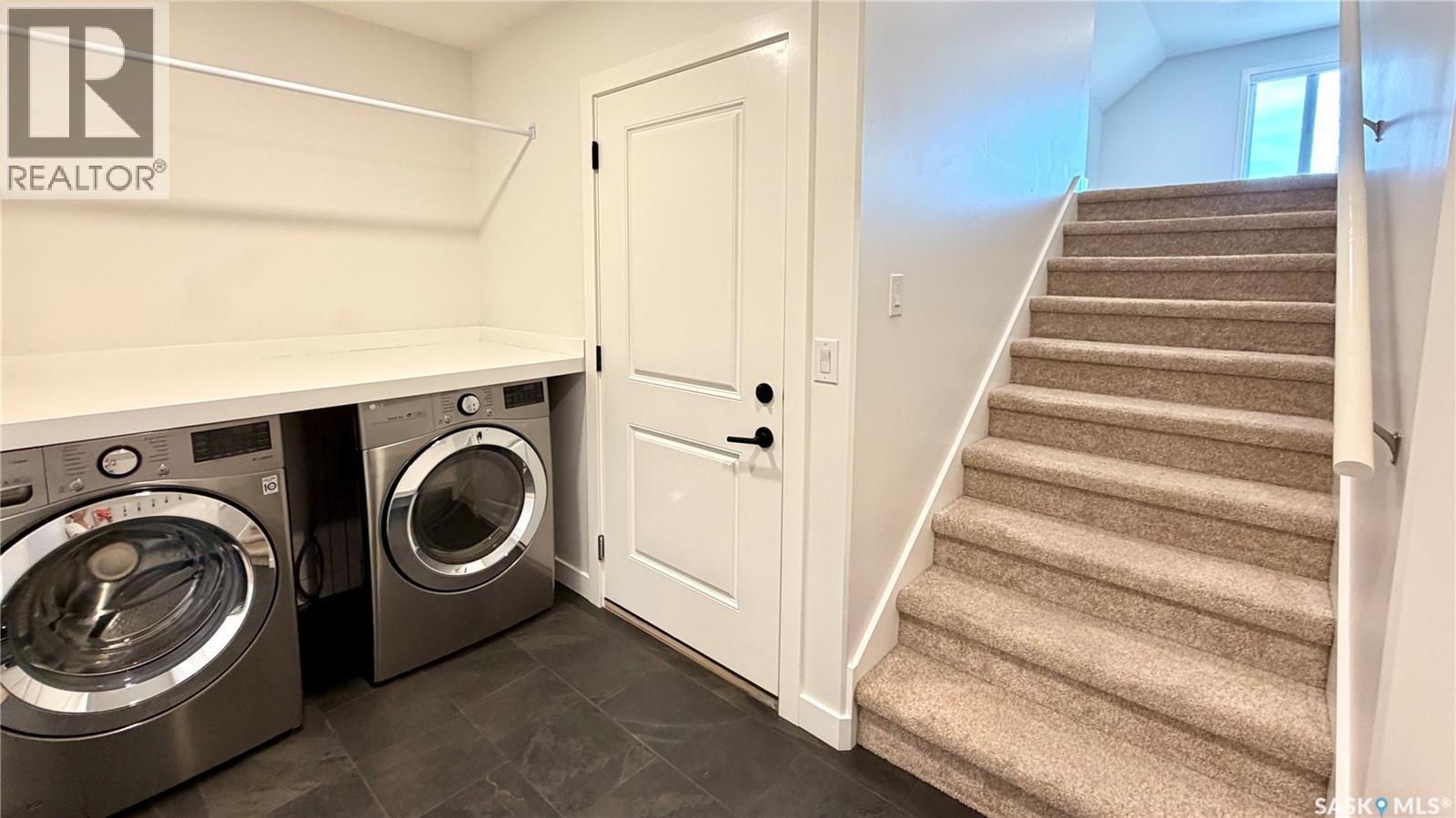 23 Chow Crescent, Outlook, SK - Indoor Photo Showing Laundry Room