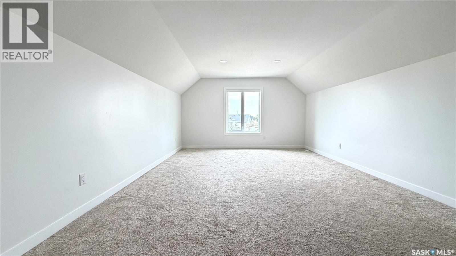 23 Chow Crescent, Outlook, SK - Indoor Photo Showing Other Room