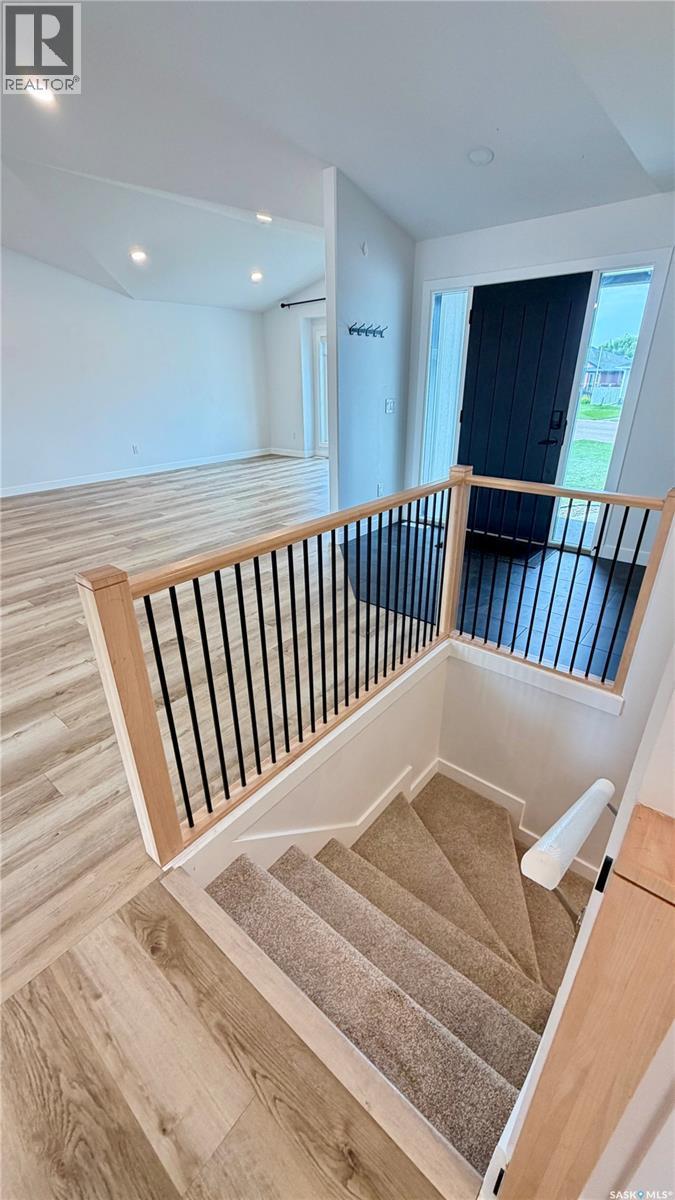 23 Chow Crescent, Outlook, SK - Indoor Photo Showing Other Room