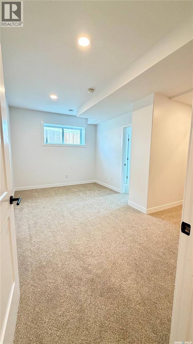 23 Chow Crescent, Outlook, SK - Indoor