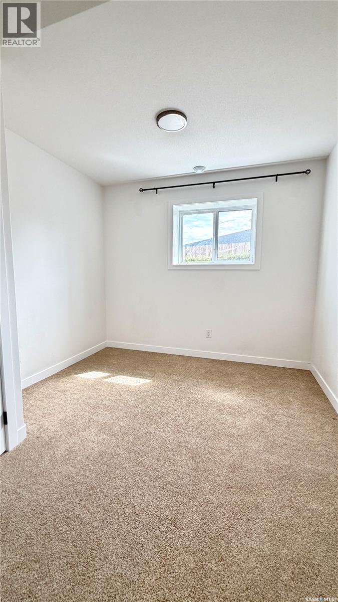 23 Chow Crescent, Outlook, SK - Indoor Photo Showing Other Room