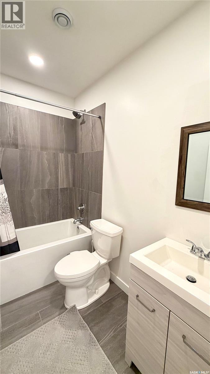 23 Chow Crescent, Outlook, SK - Indoor Photo Showing Bathroom