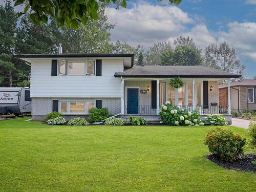 556 Laurentian Drive  Thunder Bay, ON P7C 5J8