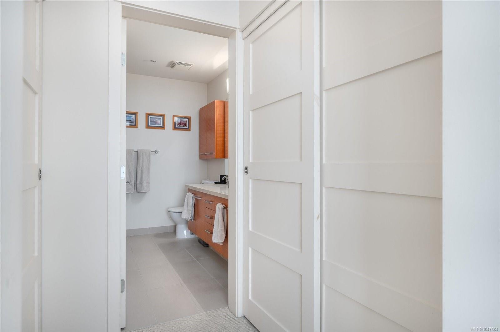#Th24-38 Front St, Nanaimo, BC