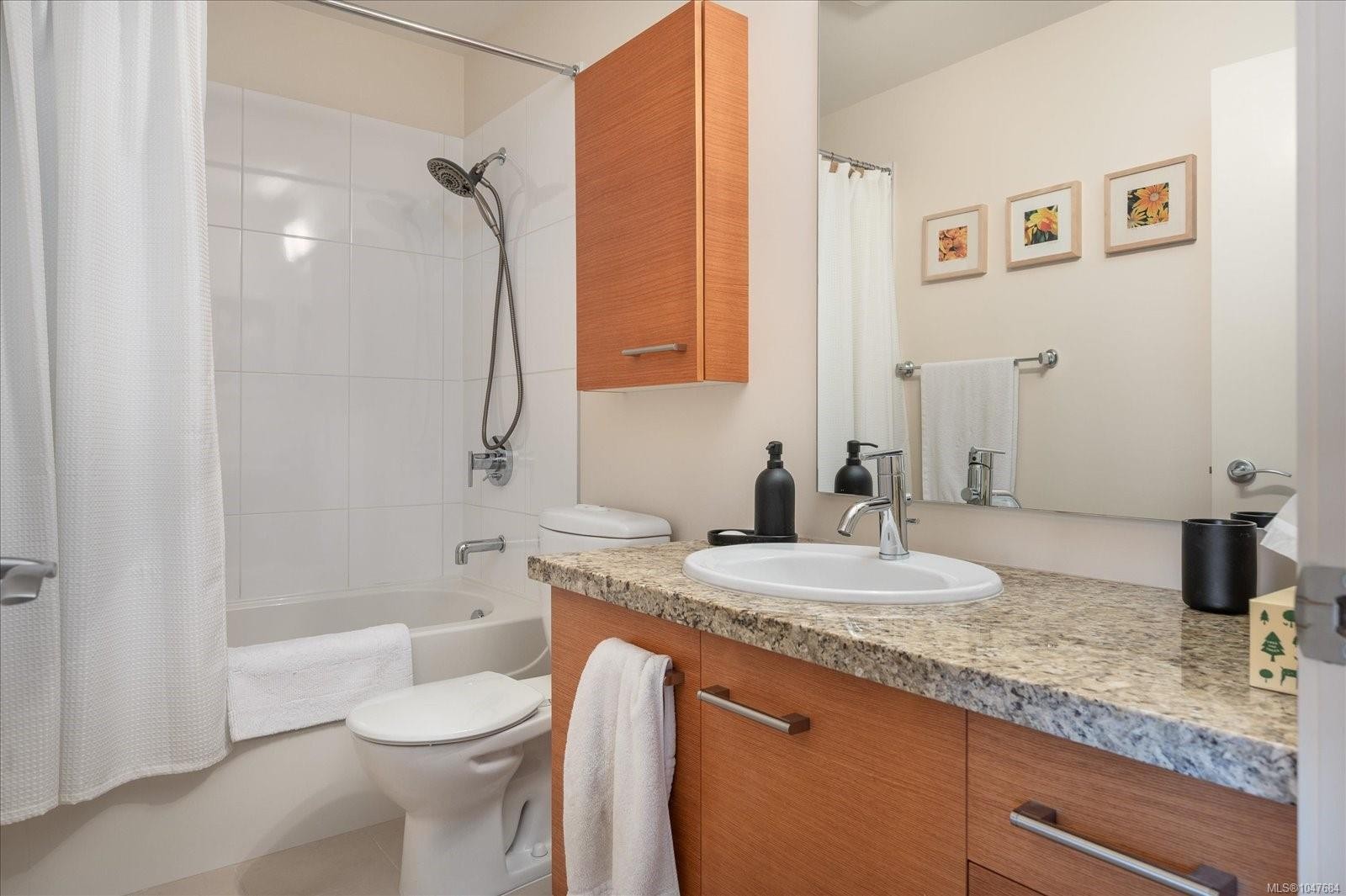 #Th24-38 Front St, Nanaimo, BC