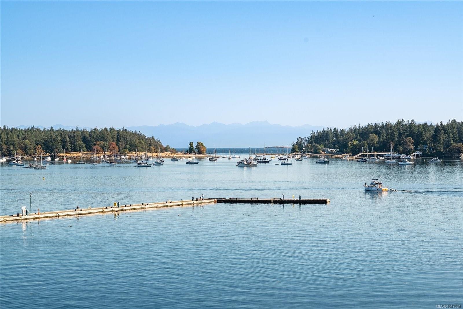 #Th24-38 Front St, Nanaimo, BC