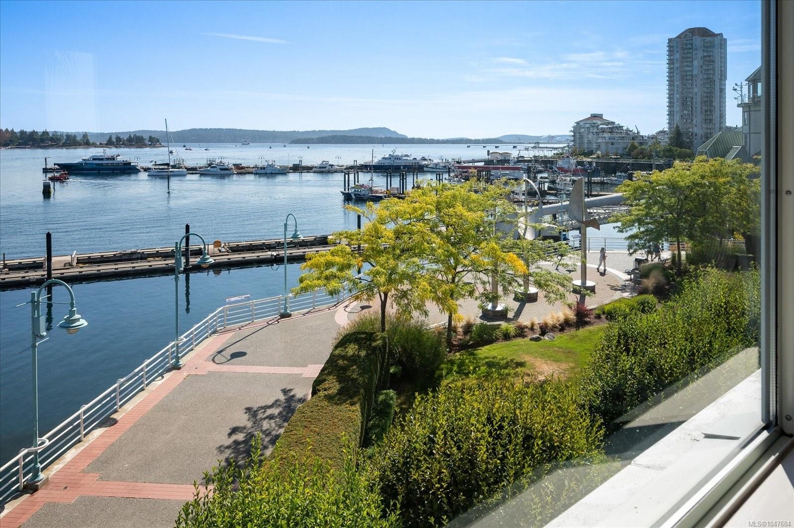 #Th24-38 Front St, Nanaimo, BC