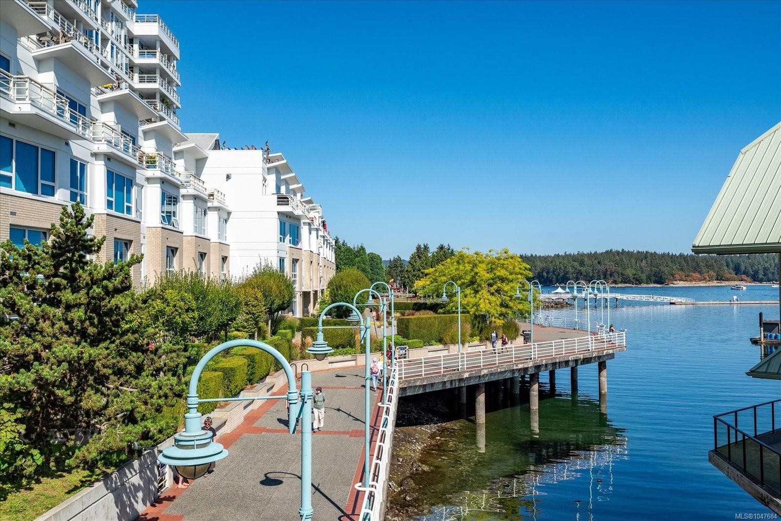 #Th24-38 Front St, Nanaimo, BC
