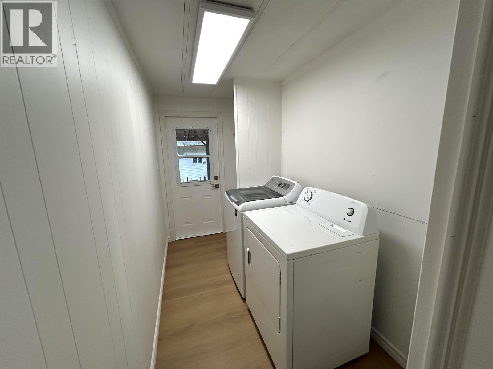 7624 Ruby Crescent, Prince George, BC - Indoor Photo Showing Laundry Room