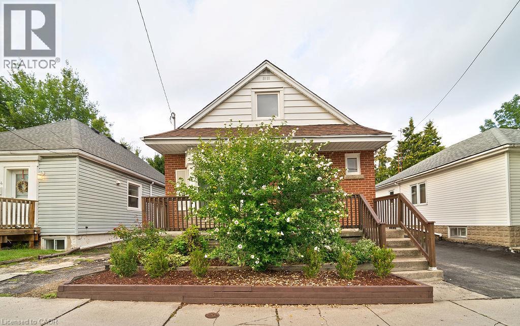 82 Whitney Avenue, Hamilton, ON - Outdoor