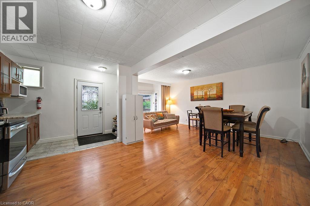 82 Whitney Avenue, Hamilton, ON - Indoor