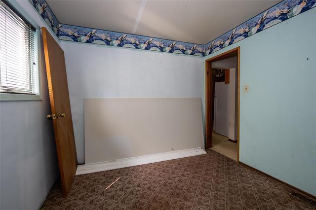 455 Jemima St, Selkirk, MB - Indoor