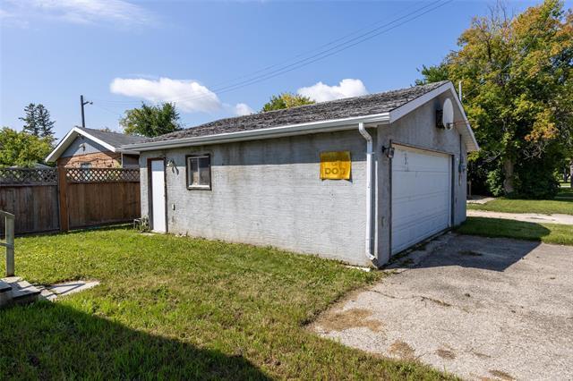 455 Jemima St, Selkirk, MB - Outdoor