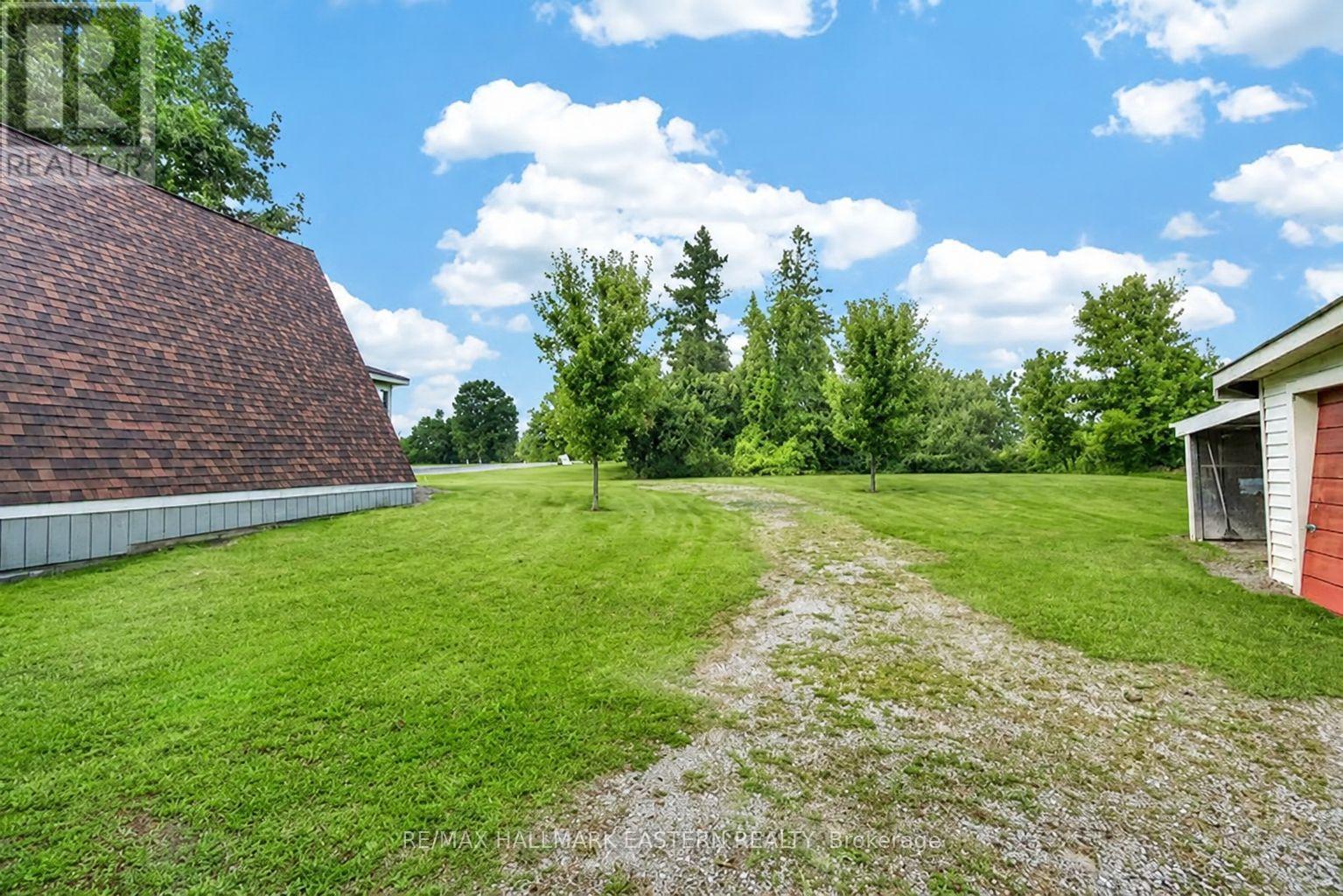 Side view - 2215 David Fife Line, Otonabee-South Monaghan, ON - Outdoor